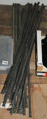 Quantity of stair rods